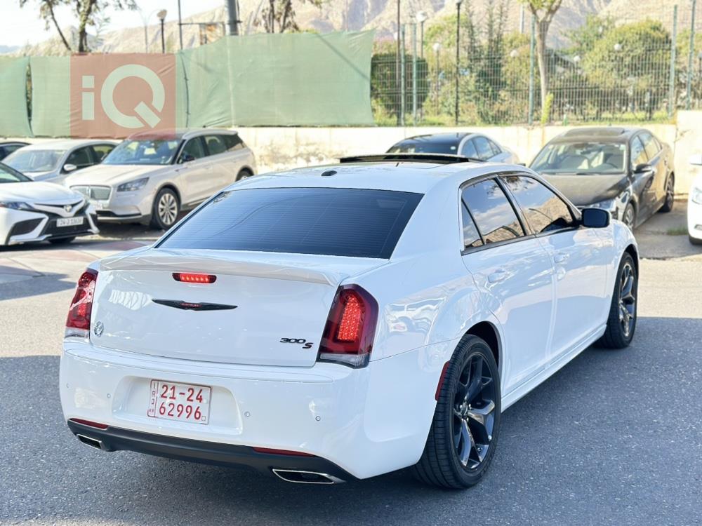 Chrysler 300